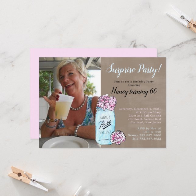 Mason Jar Surprise Anniversaire Fête Invitation (Devant/Arrière en situation)