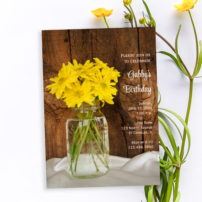 Mason Jar Yellow Daisies Barn Birthday Party Einladung (Von Creator hochgeladen)