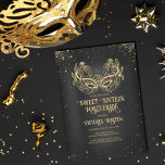 Masquerade Funkelnd Gold Glitzer Black Sweet 16 Einladung<br><div class="desc">Diese moderne und schicke Maskerade 16 . Geburtstag Geburtstagsfeier lädt das moderne und stilvolle Mädchen zum Verweilen ein. Es verfügt über eine benutzerdefinierte gezeichnet Imitate funkelnd Gold Glitzer Maskerade Maske auf einem schwarzen verträumten Hintergrund und Glitzer Konfetti. Es ist elegant, glamourös, mädchenhaft und trendig; das perfekte Design, um ihre Gäste...</div>
