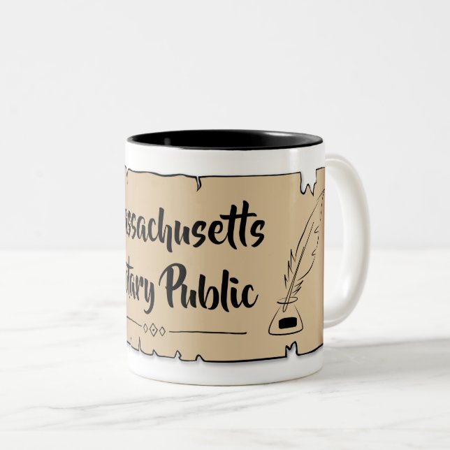 Massachusetts Notary Public Scroll Feather Quill Zweifarbige Tasse (VorderseiteRechts)