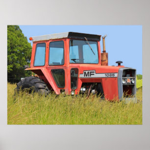 Massey 1085 Ferguson geparkt auf einem Gebiet Poster