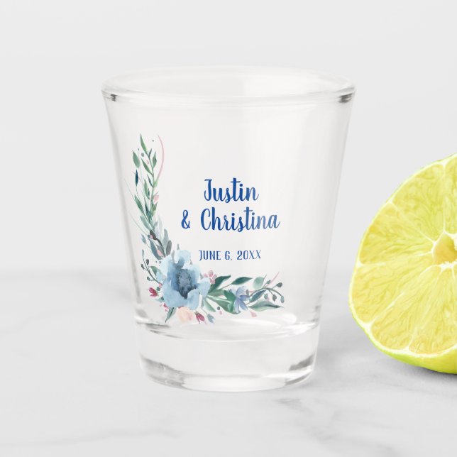 Maßgeschneiderte Hochzeitssüchtigkeit Blue Floral Schnapsglas (Vorderseite)
