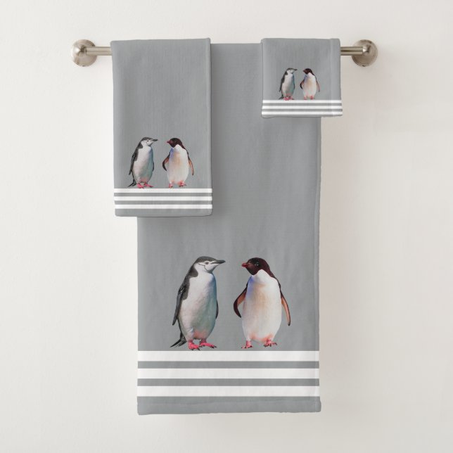 Maßgeschneiderte Pinguine & Drei Streifen auf leic Badhandtuch Set (Insitu)