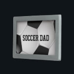 Maßgeschneiderter Fußballball Rechteckige Gürtelschnalle<br><div class="desc">Fußball-Sportdesign mit einem nah-up-Bild eines Fußball-Balls,  vollständig anpassbar mit Ihrem eigenen Namen oder Text. Ideal für Fußball-,  Fußball- oder Fußball-Trainer. Andere Farbkombinationen sind in unserem Shop erhältlich und wir freuen uns auf Ihre individuellen Wünsche. Bitte kontaktieren Sie uns vor dem Kauf über unseren Geschenkartikelladen.</div>