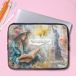 Maßgeschneidertes Angebot für Mädchen Laptopschutzhülle<br><div class="desc">Schützen Sie Ihren Laptop mit dieser schönen Hülle mit einem Mädchen lesen,  die Freiheitsstatue,  Blume und ein Zitat in einer Collage Stil. Das Angebot kann mit Ihrem eigenen Angebot/Namen angepasst oder links werden. Das wäre ein großartiges Geschenk für ein Teenagermädchen oder eine junge Frau.</div>