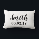Maßgeschneidertes Hochzeitdatum Schlafzimmerkissen Lendenkissen<br><div class="desc">Pünktlich zum Hochzeitstag können Sie unser Kissen individuell gestalten. Gute Geschenkidee für Neuvermählte.</div>