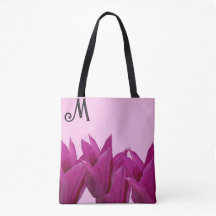 Maßgeschneidertes M Monogramm hübsch rosa Blumenge