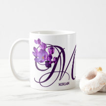 Maßgeschneidertes Miriam-Name violett blühend Mono