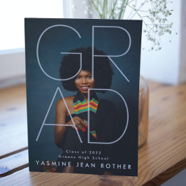 Maßgeschneidertes, modernes GRAD | Zeitgenössische Ankündigung