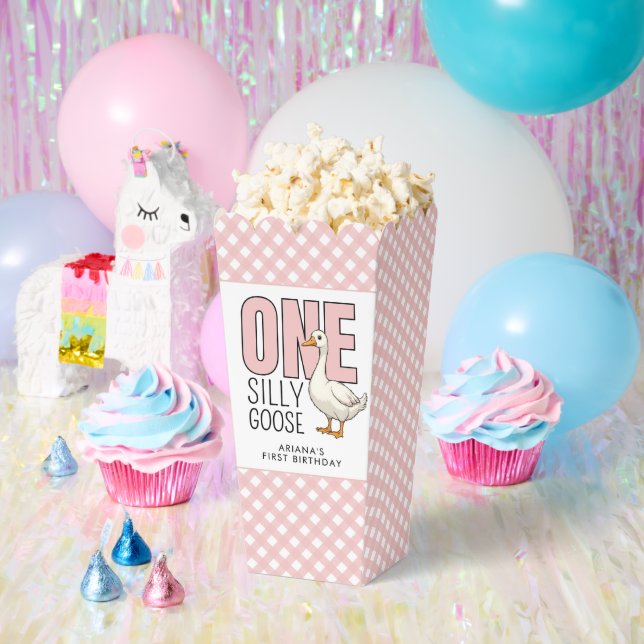 Maßgeschneidertes, modernes Rosa Albernes Gänsestü Geschenkschachtel (Party)