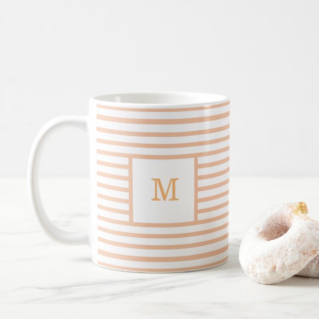 Maßgeschneidertes Monogramm für beige und weiße St Kaffeetasse (Mit Donut)