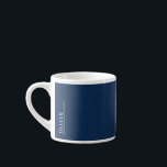 Maßgeschneidertes Monogramm, modern dunkelblau Espressotasse<br><div class="desc">Einfache Typografie und eine moderne,  tiefblaue Farbe verleihen diesem Design eine elegante Leichtigkeit. Sehen Sie sich die komplette Sammlung an und erstellen Sie ein passendes Set von Schreibwaren & Geschenken.</div>