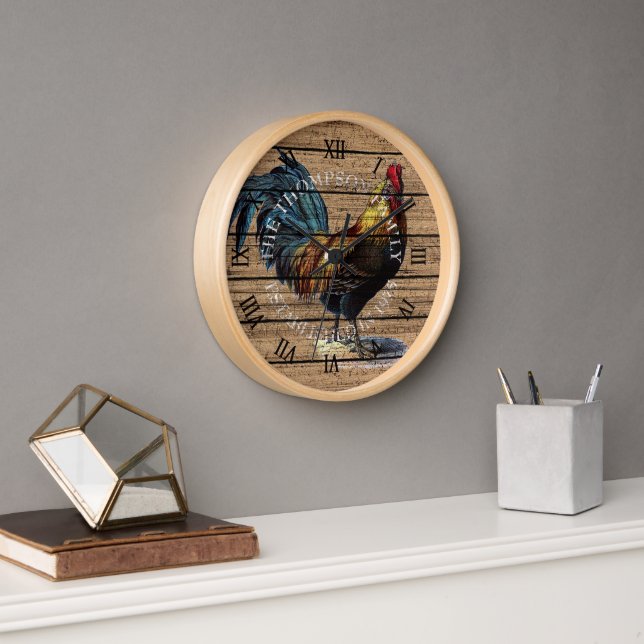 Maßgeschneidertes Niedliches Rooster auf gewittert Uhr (Büro)