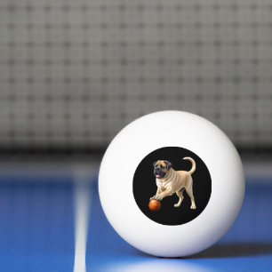 Mastiff englische Dogge mit Ball im Urlaub Tischtennisball