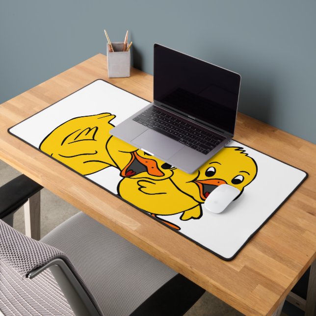 Mat de bureau Une paire de poussins jaunes (Bureau 2)