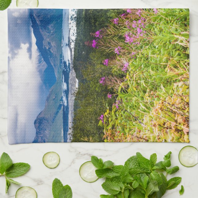 Matanuska-Tal, Südzentralalaska Geschirrtuch (Gefaltet)