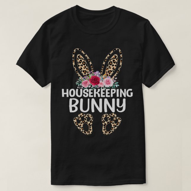 Matching Funny Leopard Print Bunny Housekeeping Ea T-Shirt (Design vorne)