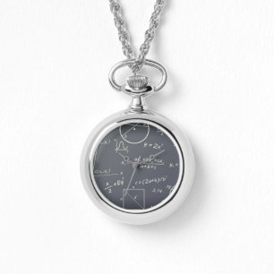 Math argent envelopper autour de la montre