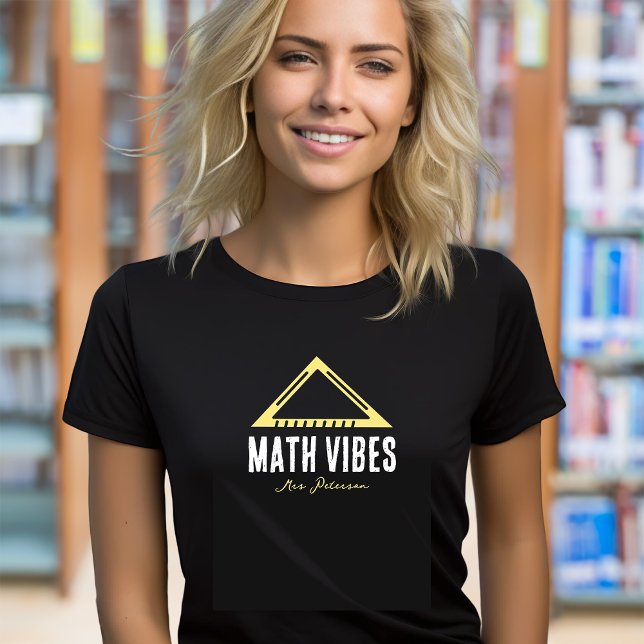 Math Vibes Personalisiert Teacher T-Shirt (Von Creator hochgeladen)