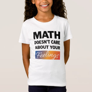 Mathe kümmert sich nicht um das Shirt von Mädchen