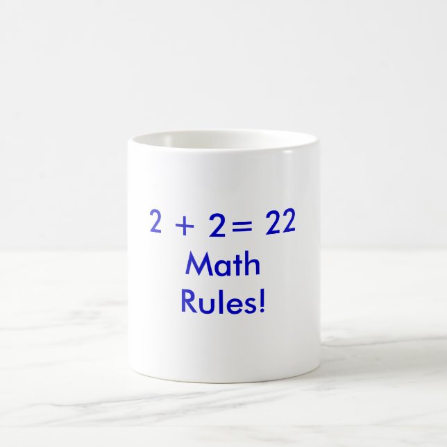 Mathe ordnet Tasse an (Mittel)