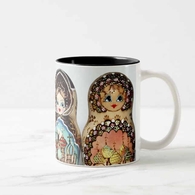 Matryoshkas Zweifarbige Tasse (Rechts)