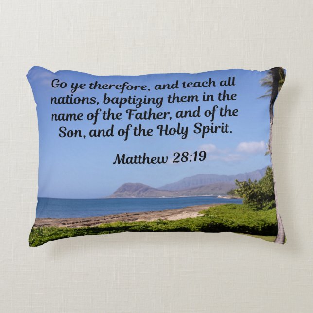 Matthew 28:19 Gehe also hin und lehre alle Dekokissen (Vorderseite)