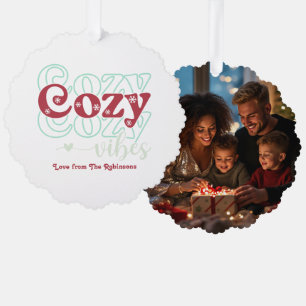 Mattiert Berry Cozy Vibes Retro Foto Ornament Karte