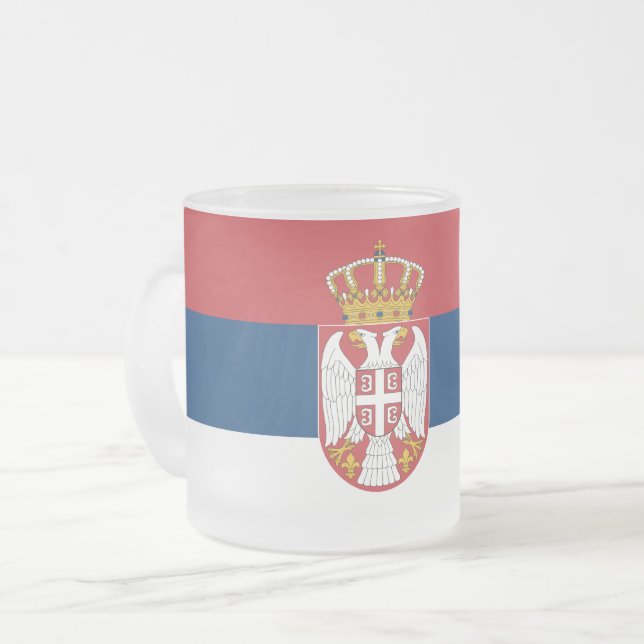 Mattierte kleine Tasse aus Glas mit serbischer Fla (Vorderseite Links)