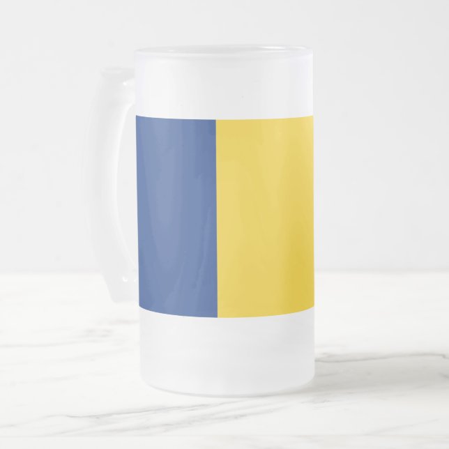Mattierte Tasse aus Glas mit rumänischer Flagge (Vorderseite Links)