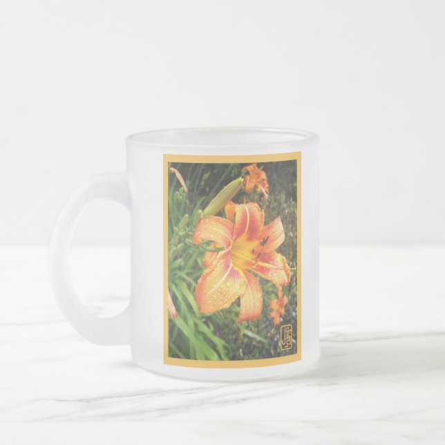 Mattierte Tasse aus Tageslilie (Links)
