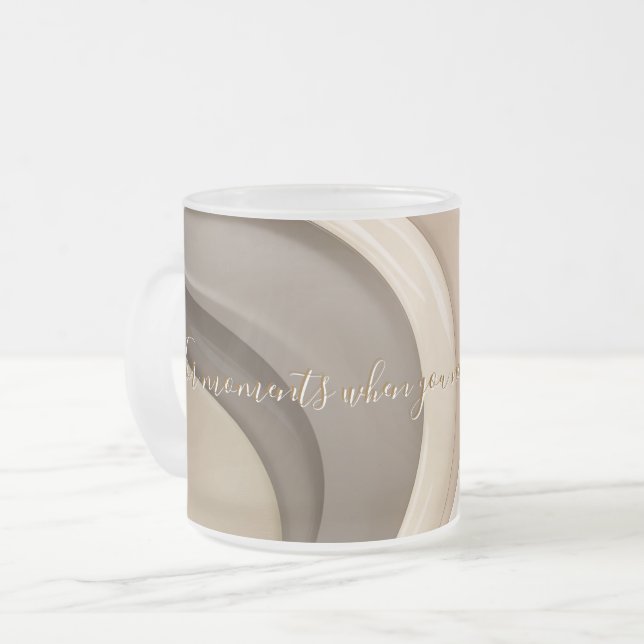 Mattierte Tasse in stilvoller Grafik (Vorderseite Links)