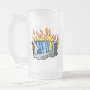 Mattierte Tasse von Computerfeuerungsanlagen