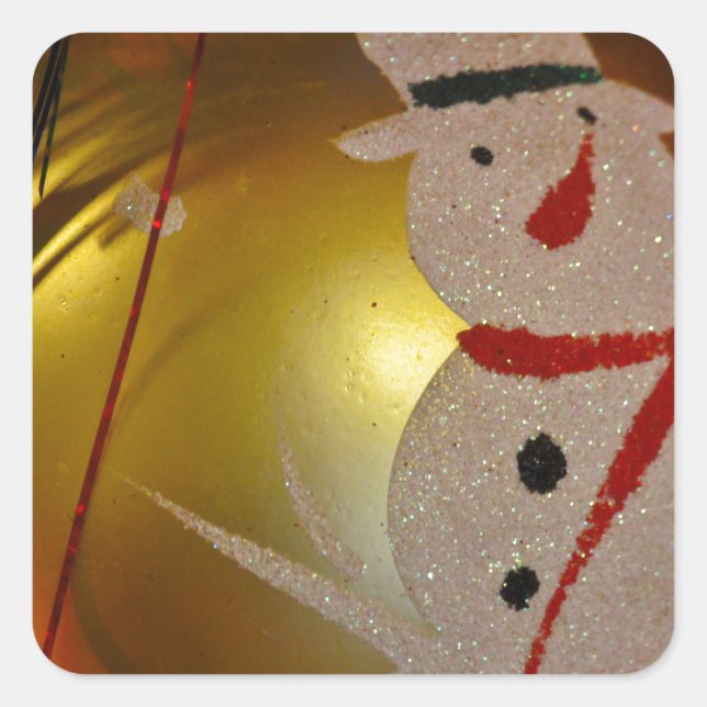 Mattiertes Schneemann-Ornament Quadratischer Aufkleber (Vorderseite)