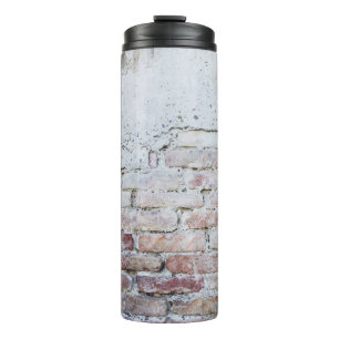 Mauer aus grauem Beton Thermosbecher