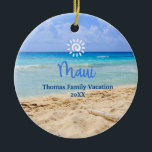 Maui Beach Keramik Ornament<br><div class="desc">Niedliches personalisierbares Maui-Souvenir. Anpassung: Change Caption und Jahr,  um es einzigartig zu machen.</div>