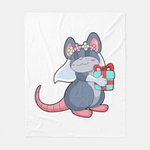 Maus als Braut mit Schleier & Geschenk.PNG Fleecedecke