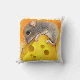 Maus auf realistischer Malerei des Käses Kissen