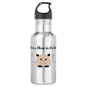 Maus in der Wasserflasche des Hauses