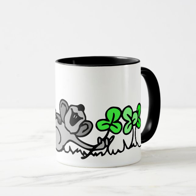Maus in Kleeblättern Tasse (VorderseiteRechts)