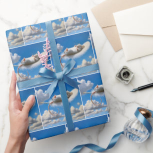 Maus schwebt auf einer Feder Geschenkpapier