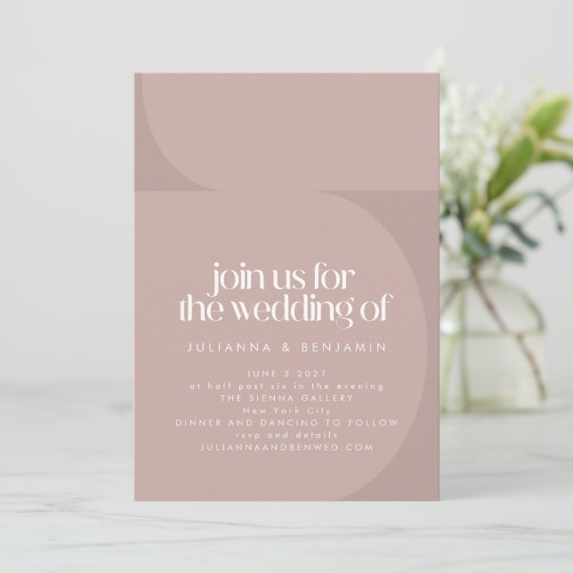 Mauve Wedding - Moderne Minimalistische Farbblockh Einladung (Stehend Vorderseite)