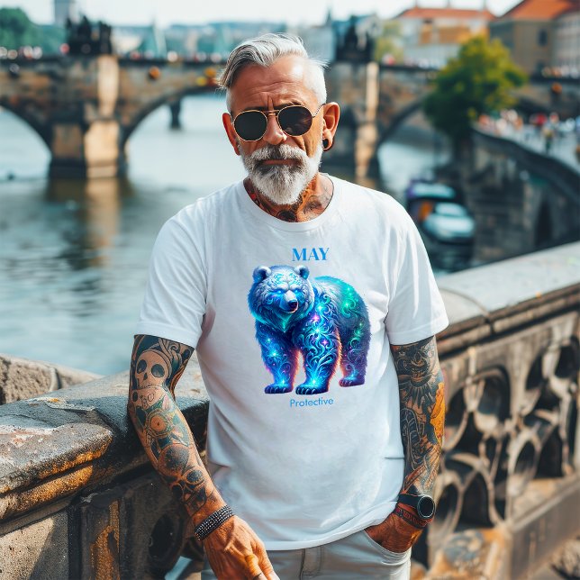May Birth Month Spirit Animal Bear T-Shirt (Von Creator hochgeladen)