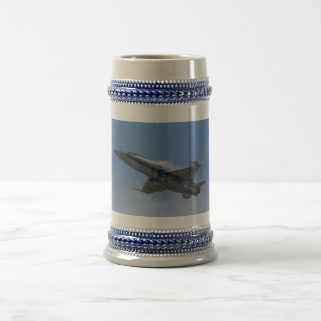 McDonnell Douglas F/A-18 Hornet Bierglas (Mittel)