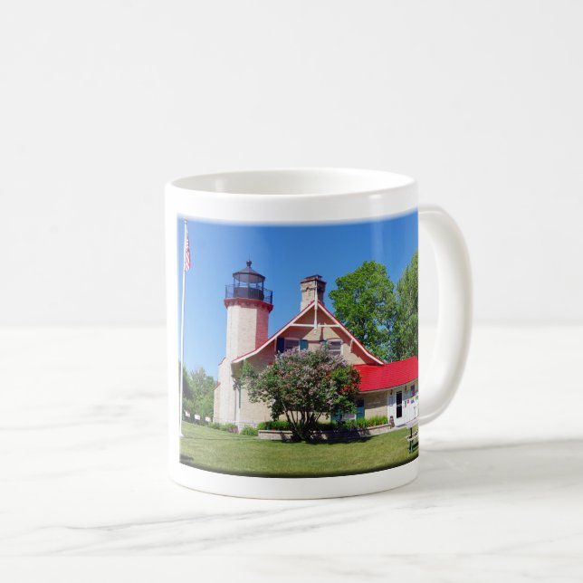 McGulpin Point Lighthouse-Tasse Kaffeetasse (VorderseiteRechts)