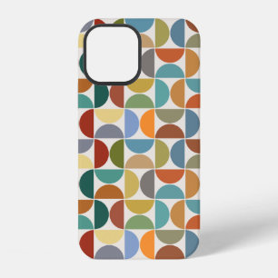 MCM simuliert Musterfarbe auf Creme iPhone 12 Hülle