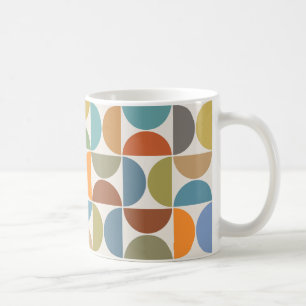 MCM simuliert Musterfarbe auf Creme Kaffeetasse
