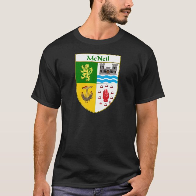 McNeil Wappen/Familienwappen T-Shirt (Vorderseite)