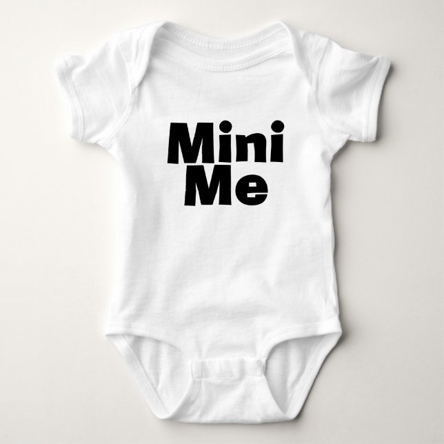 Me/Mini ich zusammenpassender Baby Strampler (Vorderseite)