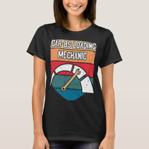 Mechanische Kfz-Reparatur von Auto mit Kohlenstoff T-Shirt